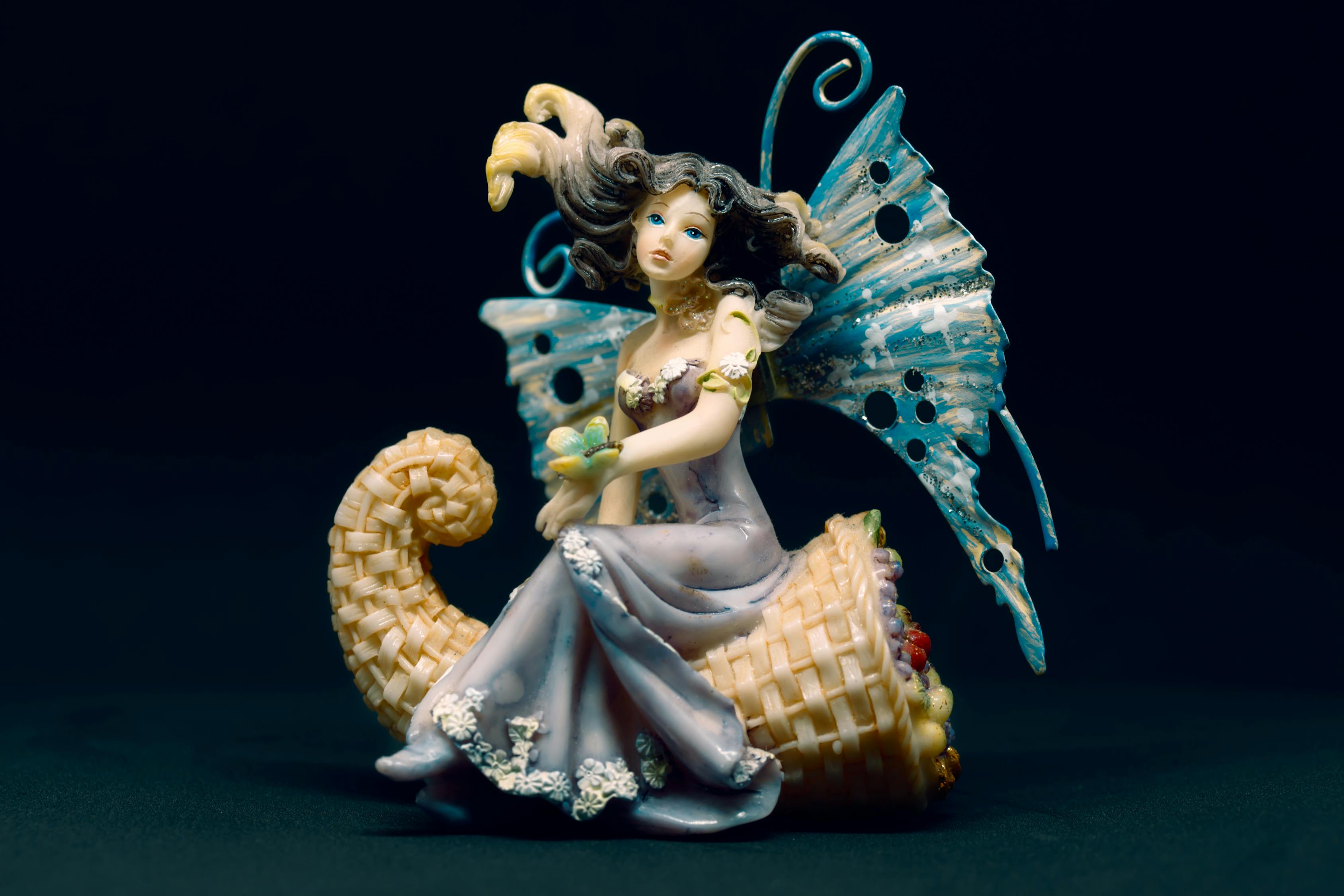 动漫美女角色图片，艺术形象与视觉盛宴