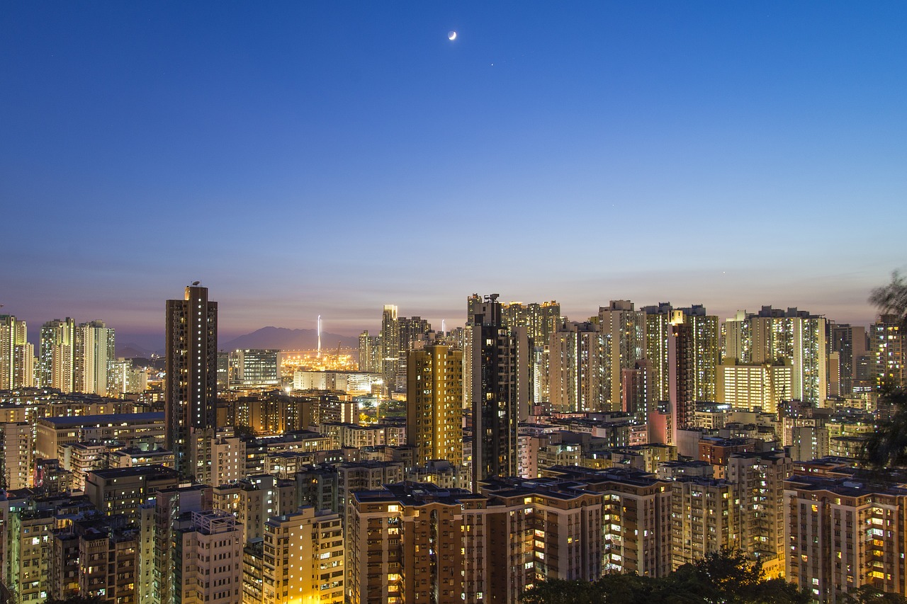 香港上市矿业，繁荣与机遇并存的时代