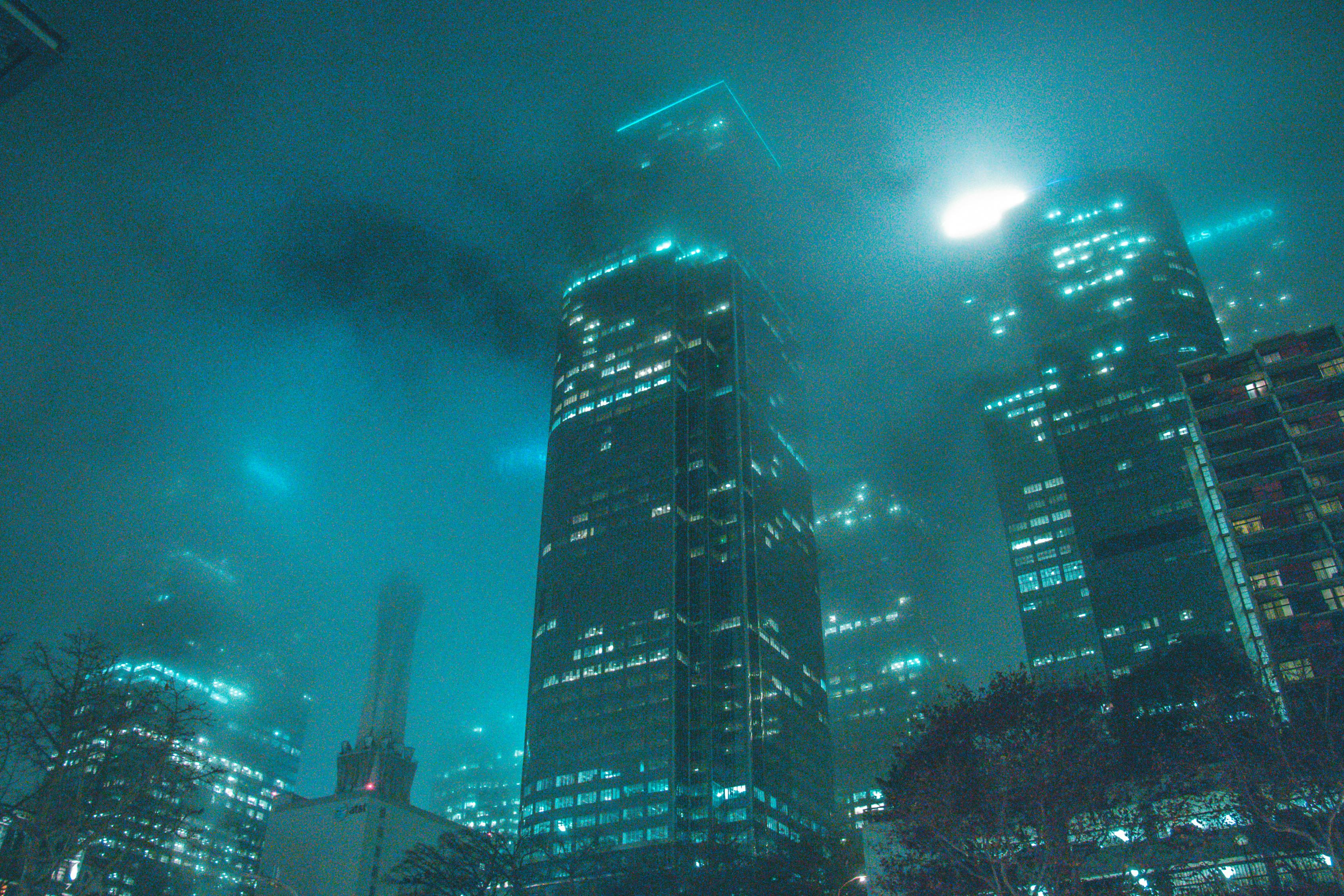 夜行者电影，探索都市暗影，揭示背后真相