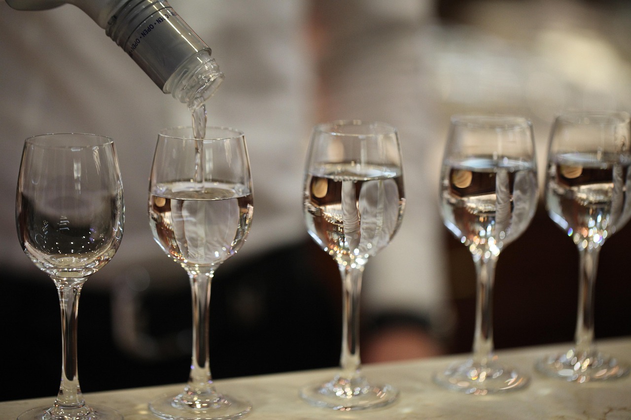 今日白酒价格大全，最新白酒价格一览表